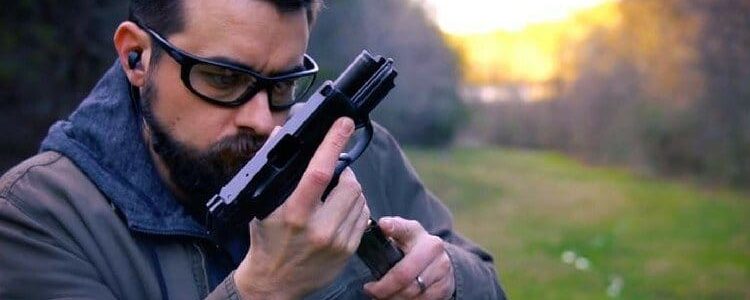 Semi Automatic Pistol: How To Reload